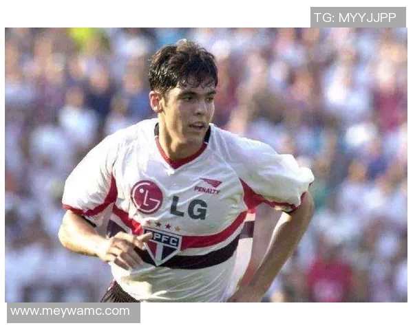 足球明星卡卡的妹妹如何在体育界崭露头角与哥哥的辉煌成就相辅相成